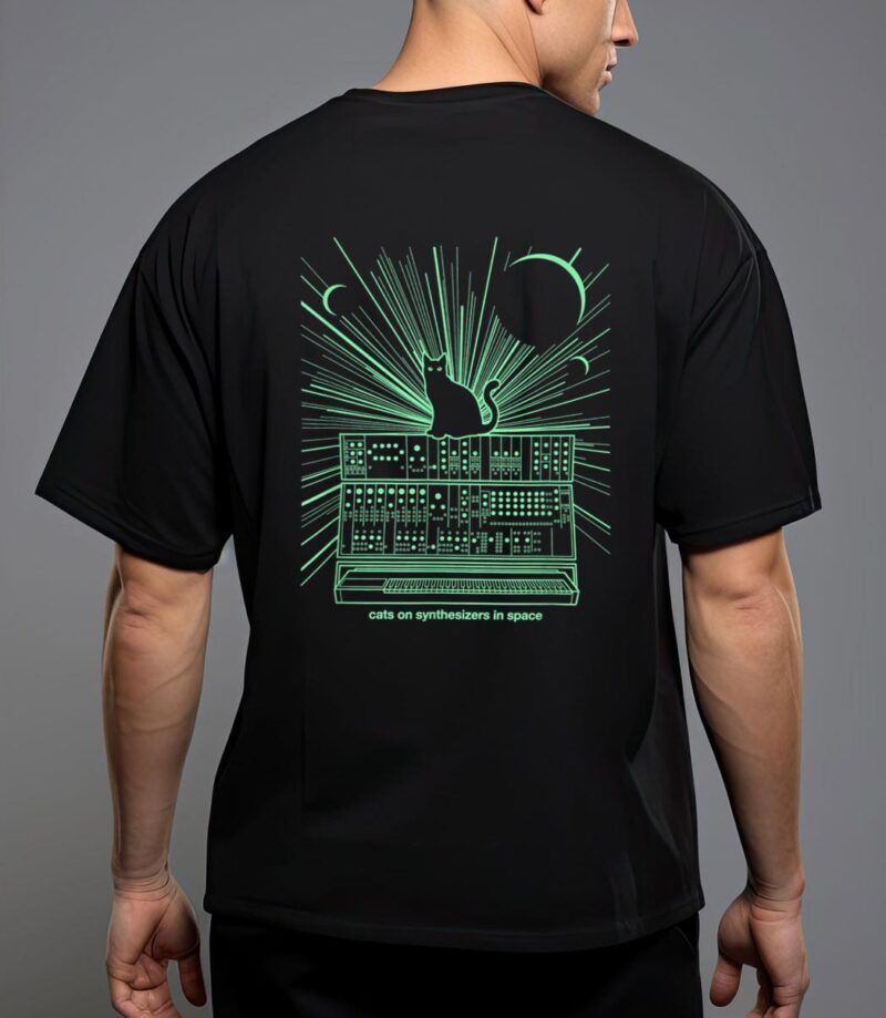 Cats on synthesizers in space t-shirt T-Shirt