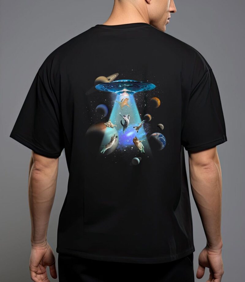 Cats ufo funny flying kitten spaceship alien lover novelty t-shirt T-Shirt